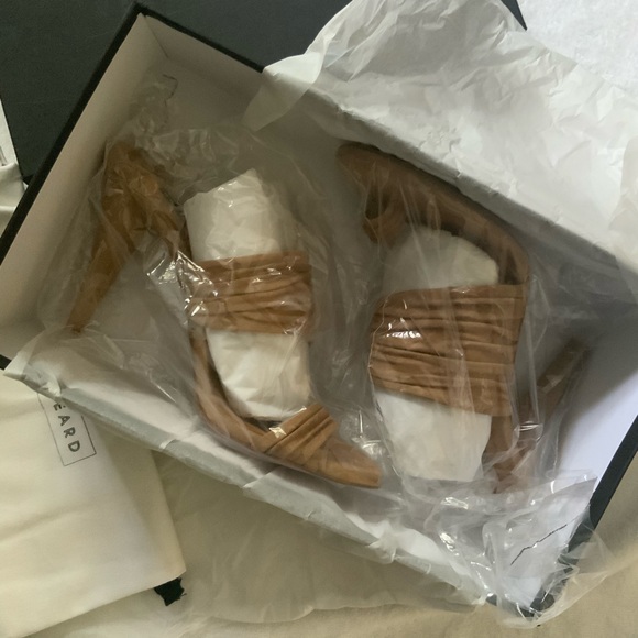 NIB Veronica Beard Orla Scrunched Suede Sandal - Picture 9 of 14